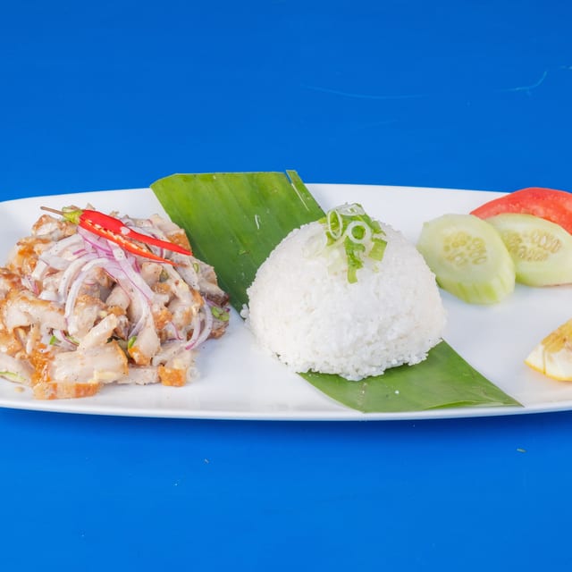 Crispy Dinakdakan Rice Plate.